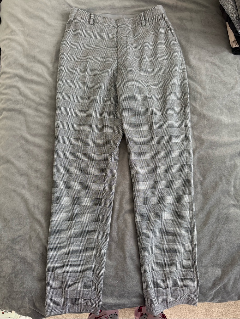 Uniqlo Light Gray Plaid Women’s Dress Pants